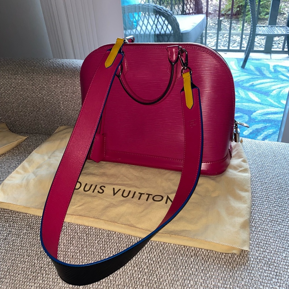 FS: LV Alma PM hot pink Epi leather satchel